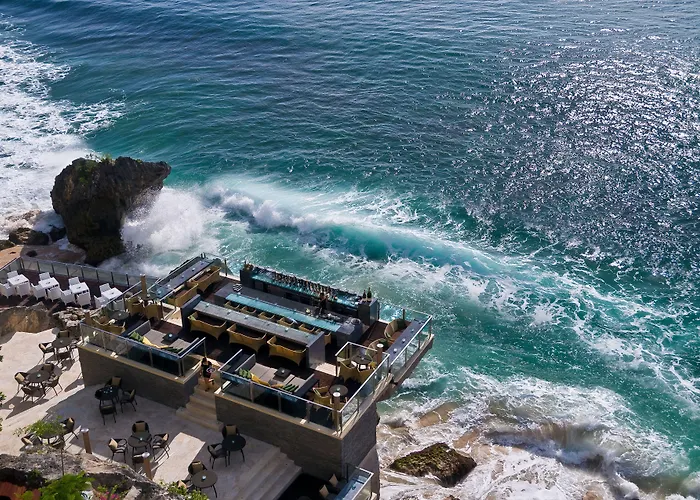 فيلة Ayana Bali جيمباران